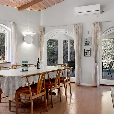 Prázdninový dům Agusta - 1-1km From The Sea In Western Jutland By Interhome *
